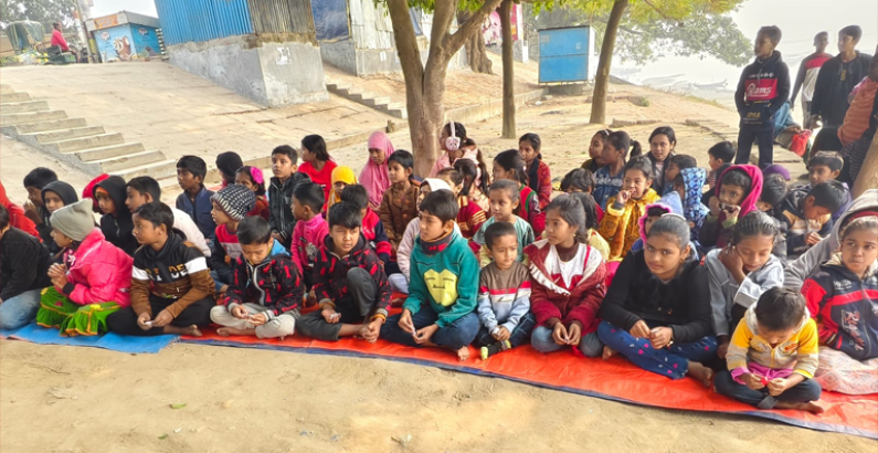 সামাজিক দায়িত্ব ও প্রকৃতি সংরক্ষণের অঙ্গীকারে কম্বল বিতরণ ও পরিবেশ সুরক্ষার আহ্বান