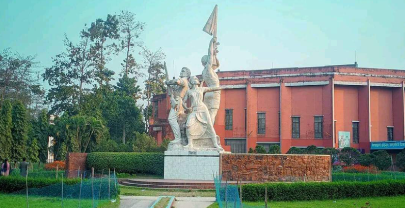 মিটফোর্ডের নৃশংস হত্যার ঘটনায় বাকৃ‌বিতে নিন্দার ঝড়