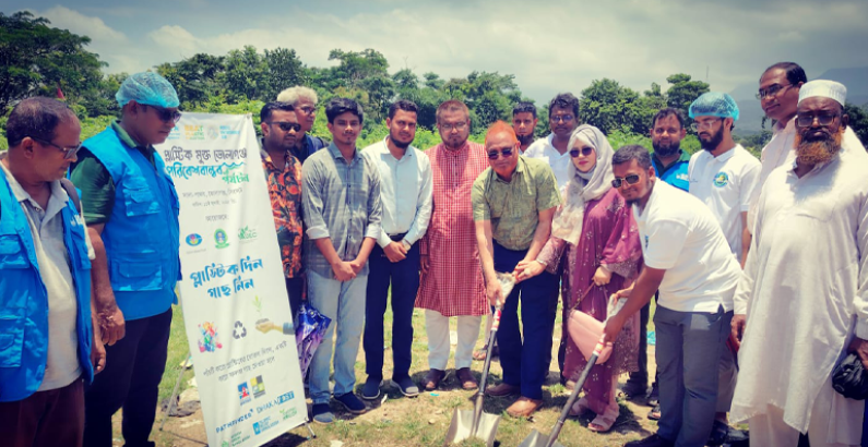ভোলাগঞ্জে “প্লাস্টিকমুক্ত পরিবেশবান্ধব পর্যটন” কর্মসূচির উদ্বোধন করলেন সিকৃবি ভাইস চ্যান্সেলর